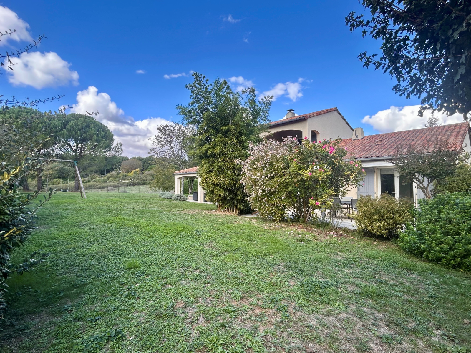 Maison 8 pièces 167 m² · à Saint-Benoît · 167 m² · 483 000 €